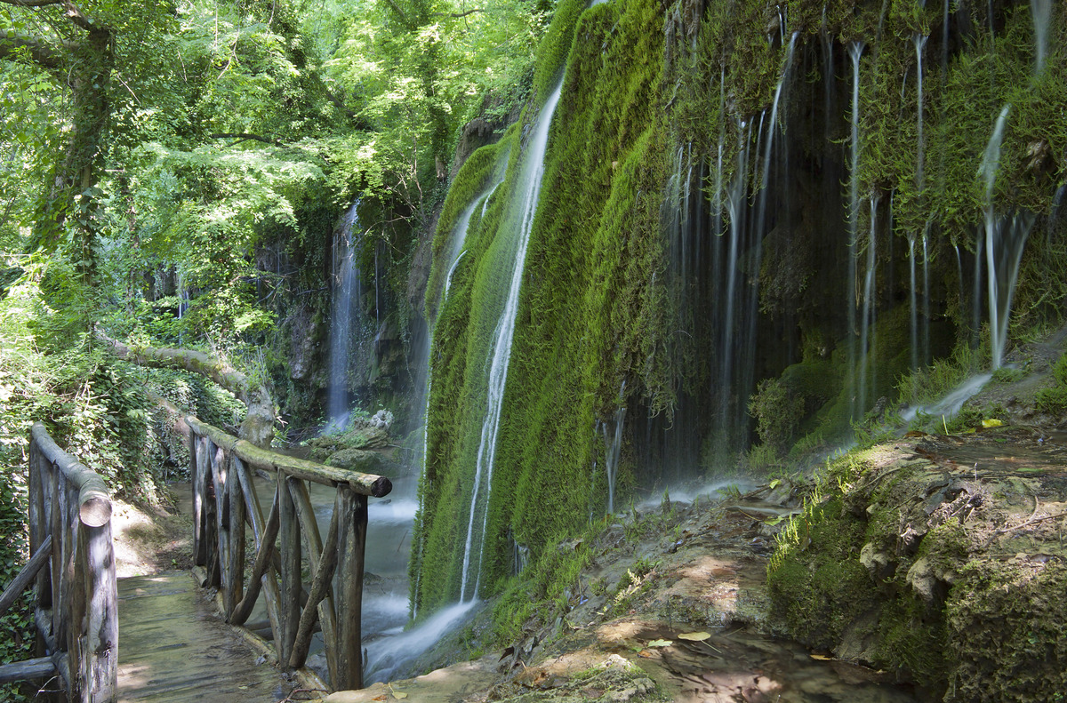  Un día en el paraíso en las cataratas de Skra